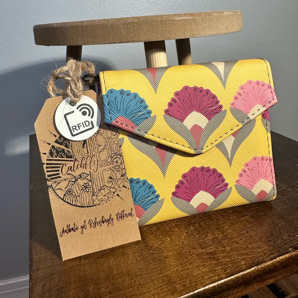 Catchfly Studio RFID  Wallet Removable Wristlet Strap Yellow Multicolor Floral